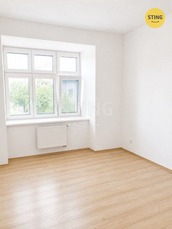 Pronájem bytu 3+kk 95 m² - foto 10