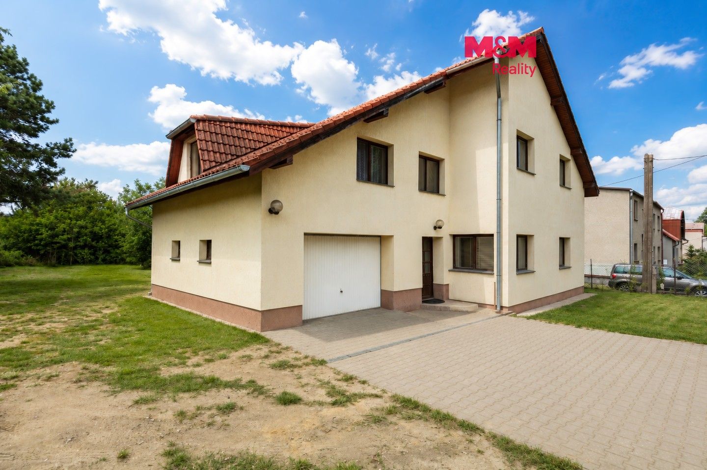 Prodej domu 200 m² - foto 1