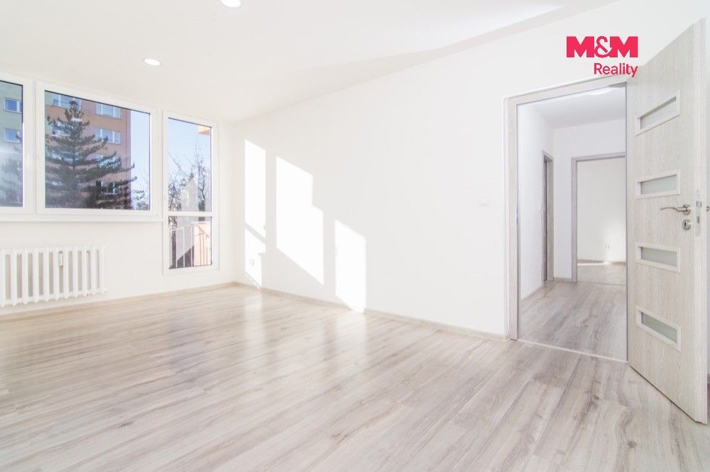 Pronájem bytu 3+1 58 m² - foto 3