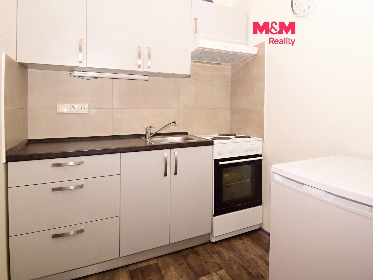 Prodej bytu 1+kk 27 m² - foto 1