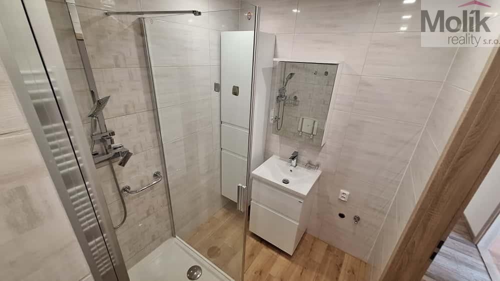 Prodej bytu 4+1 85 m² - foto 8
