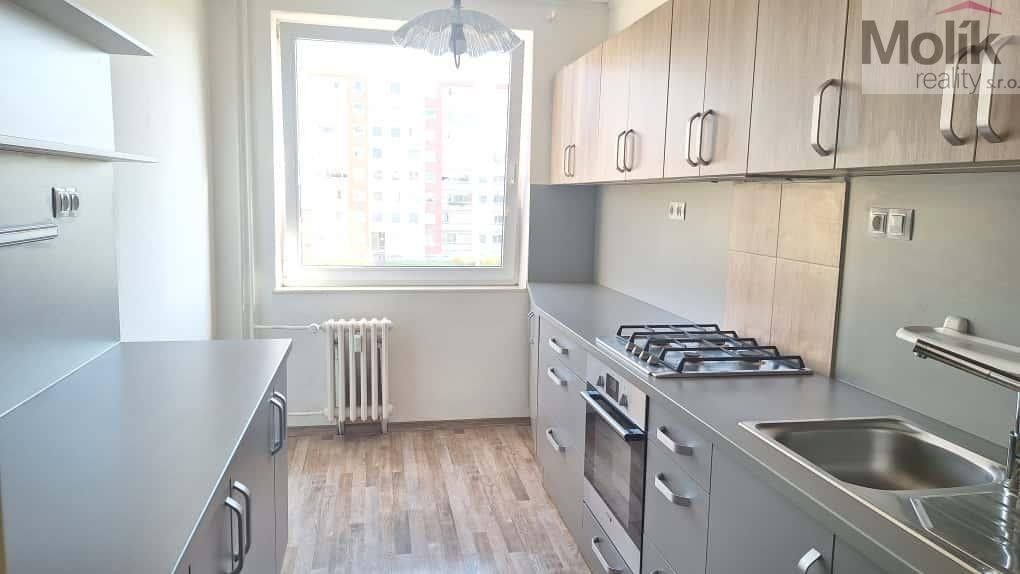 Prodej bytu 4+1 85 m² - foto 3