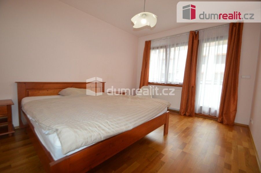 Pronájem bytu 2+kk 64 m² - foto 4