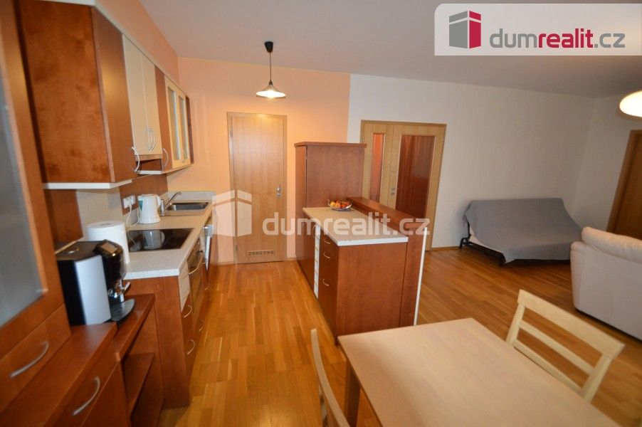 Pronájem bytu 2+kk 64 m² - foto 5