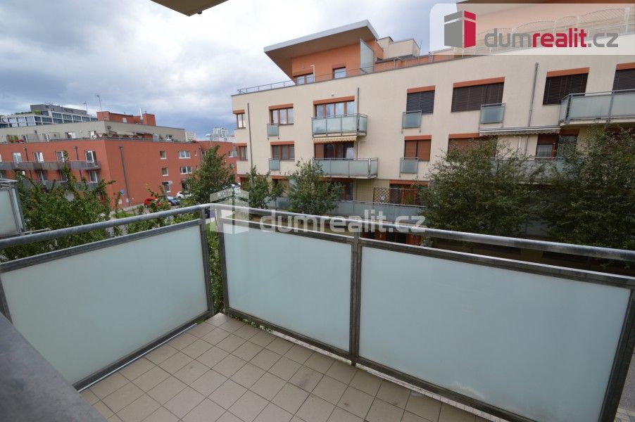 Pronájem bytu 2+kk 64 m² - foto 10