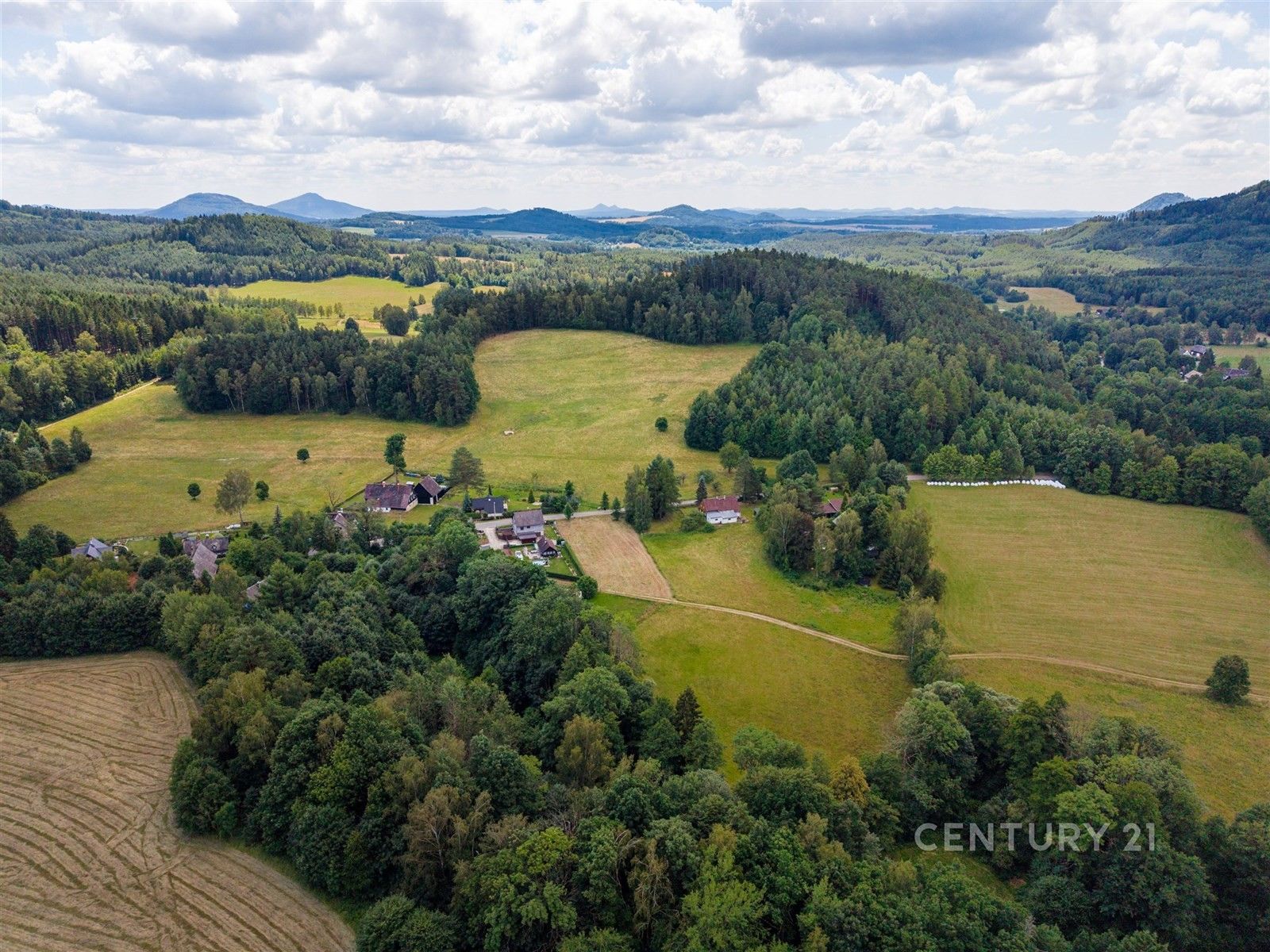 Prodej pozemku 1943 m² - foto 11