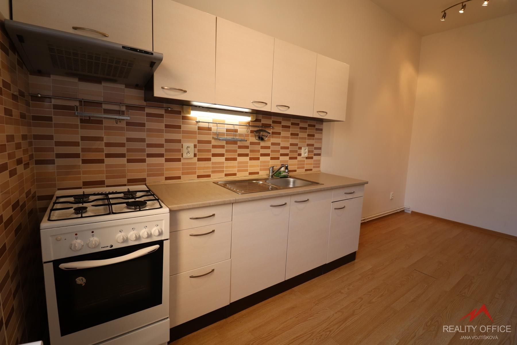 Pronájem bytu 2+kk 45 m² - foto 3