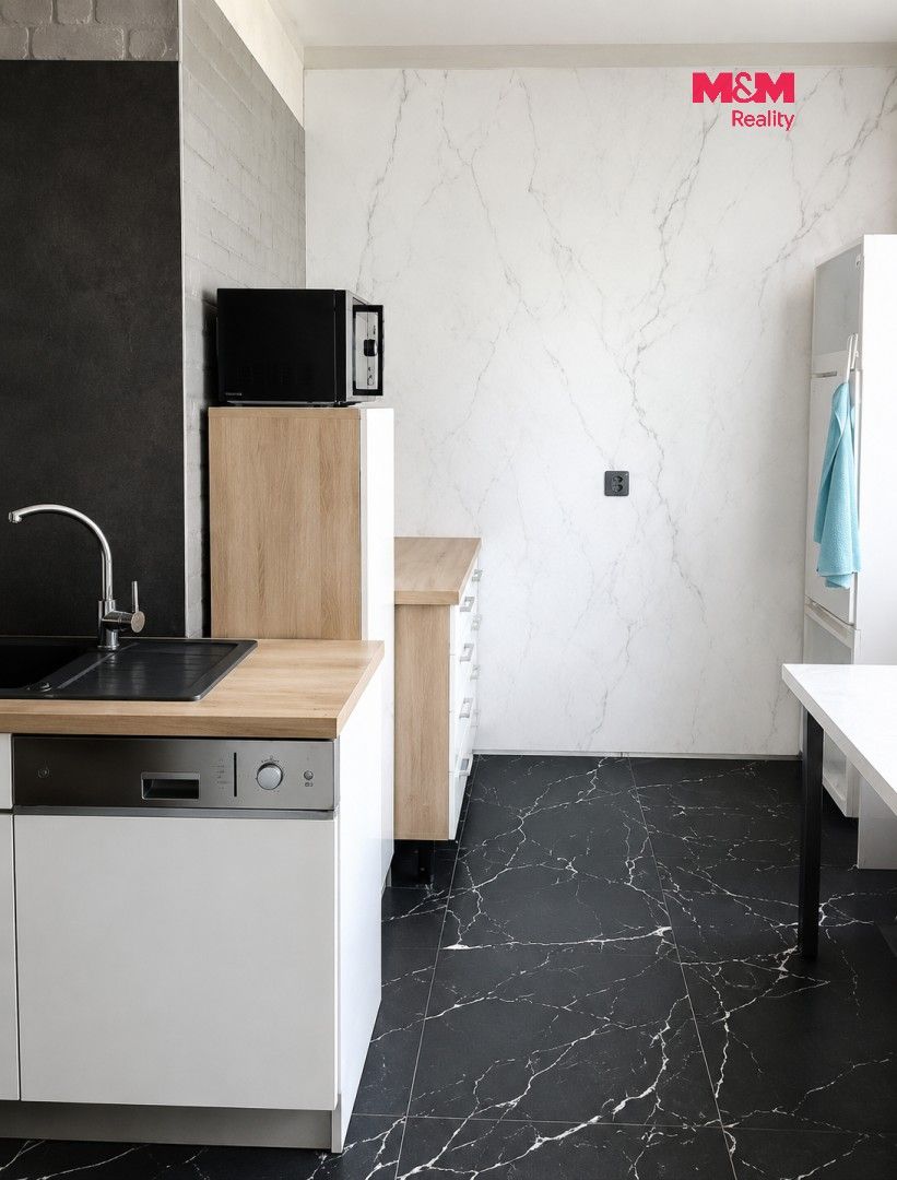 Pronájem bytu 3+1 60 m² - foto 6
