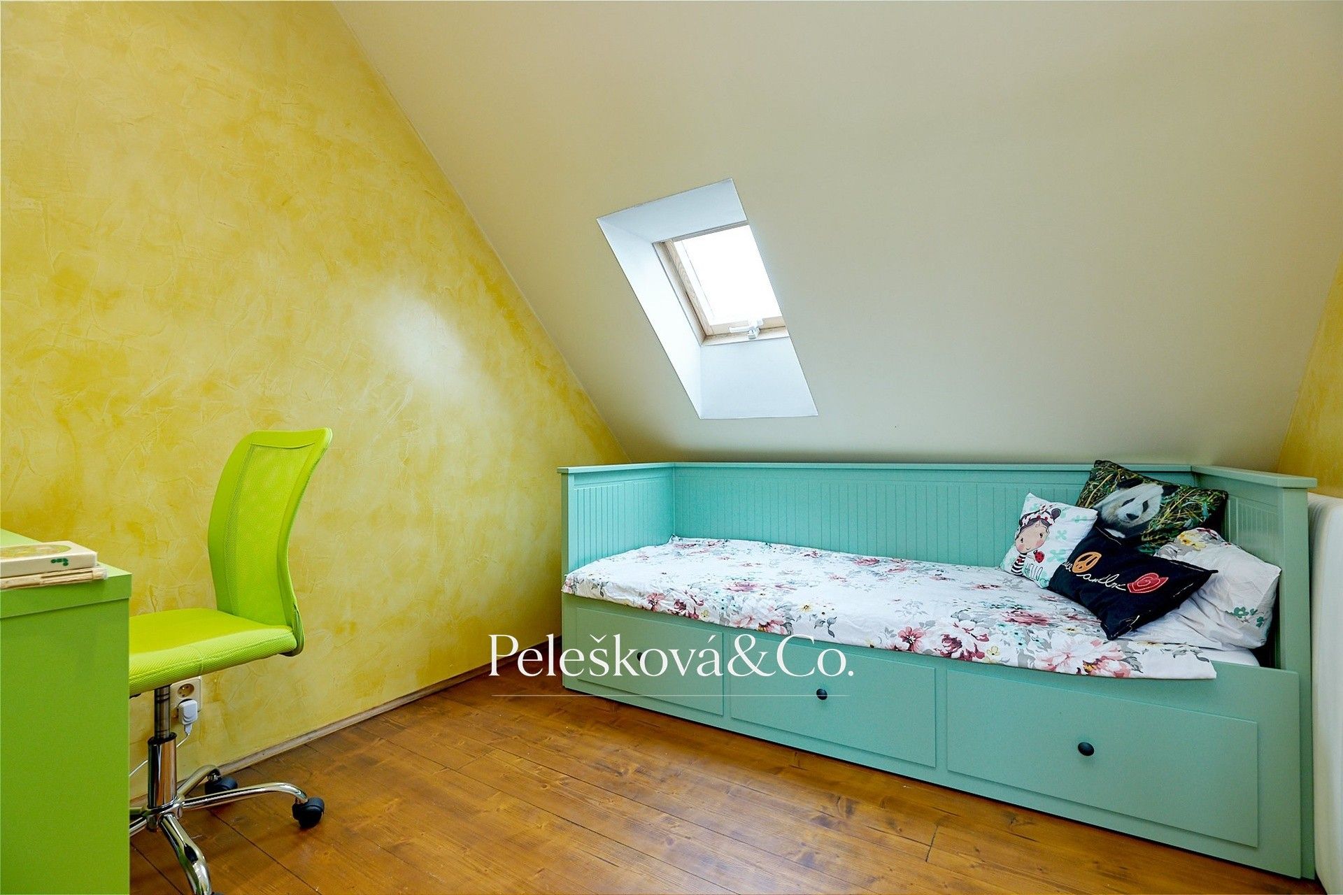 Pronájem bytu 4+kk 177 m² - foto 7
