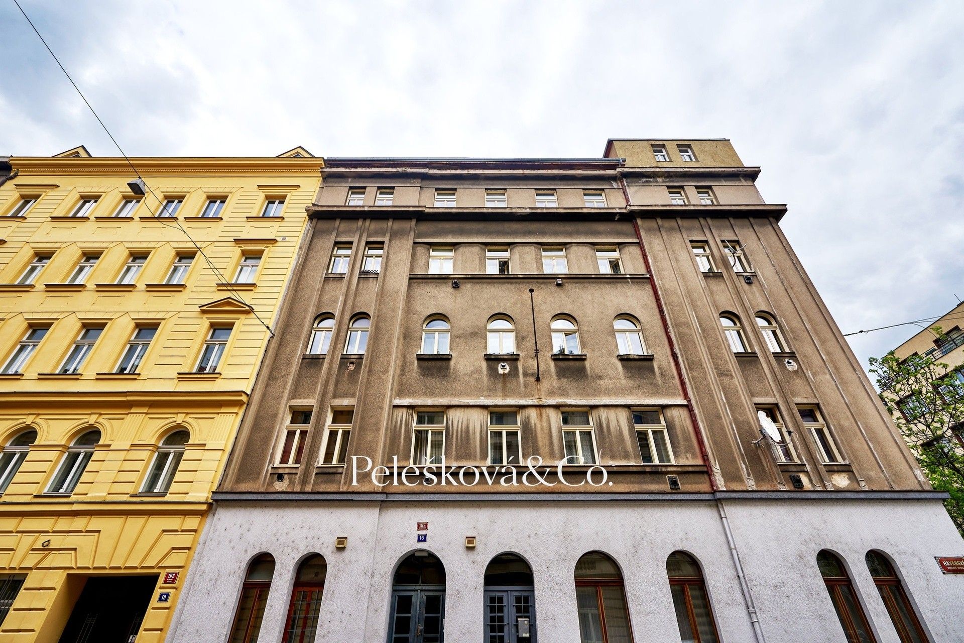 Pronájem bytu 4+kk 177 m² - foto 29
