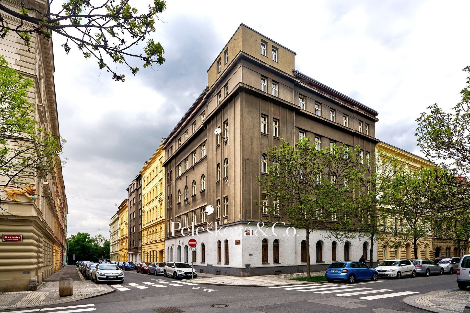 Pronájem bytu 4+kk 177 m² - foto 30