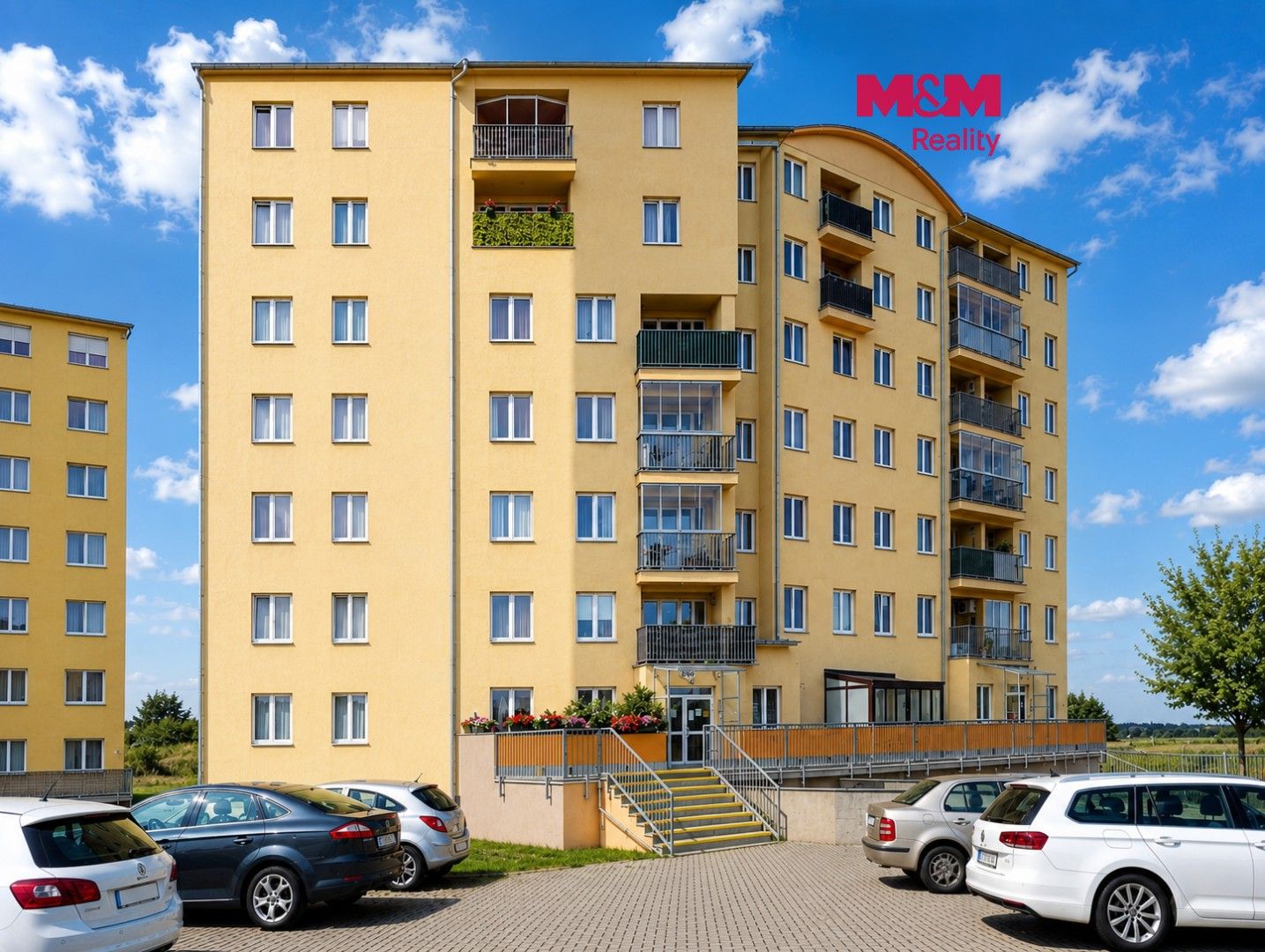 Prodej bytu 1+kk 32 m² - foto 1