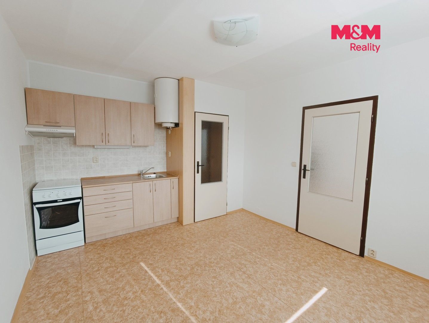 Pronájem bytu 1+1 37 m² - foto 4