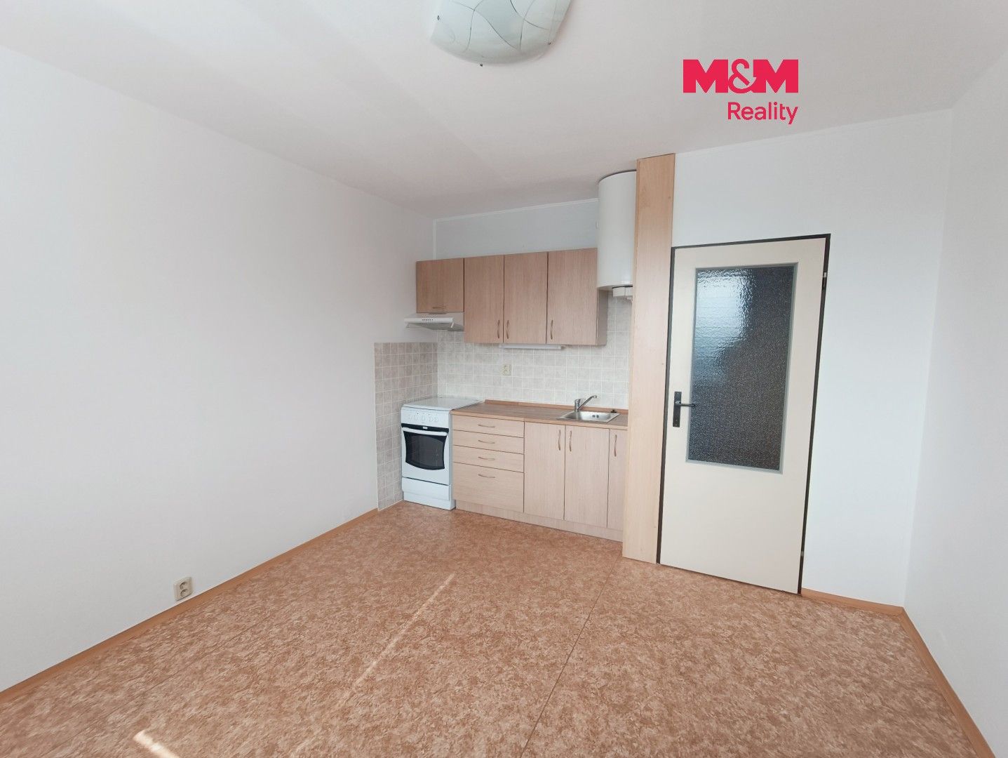 Pronájem bytu 1+1 37 m² - foto 1