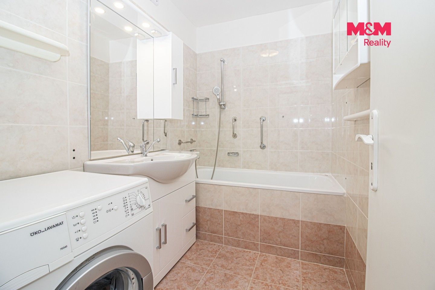 Pronájem bytu 3+kk 72 m² - foto 6