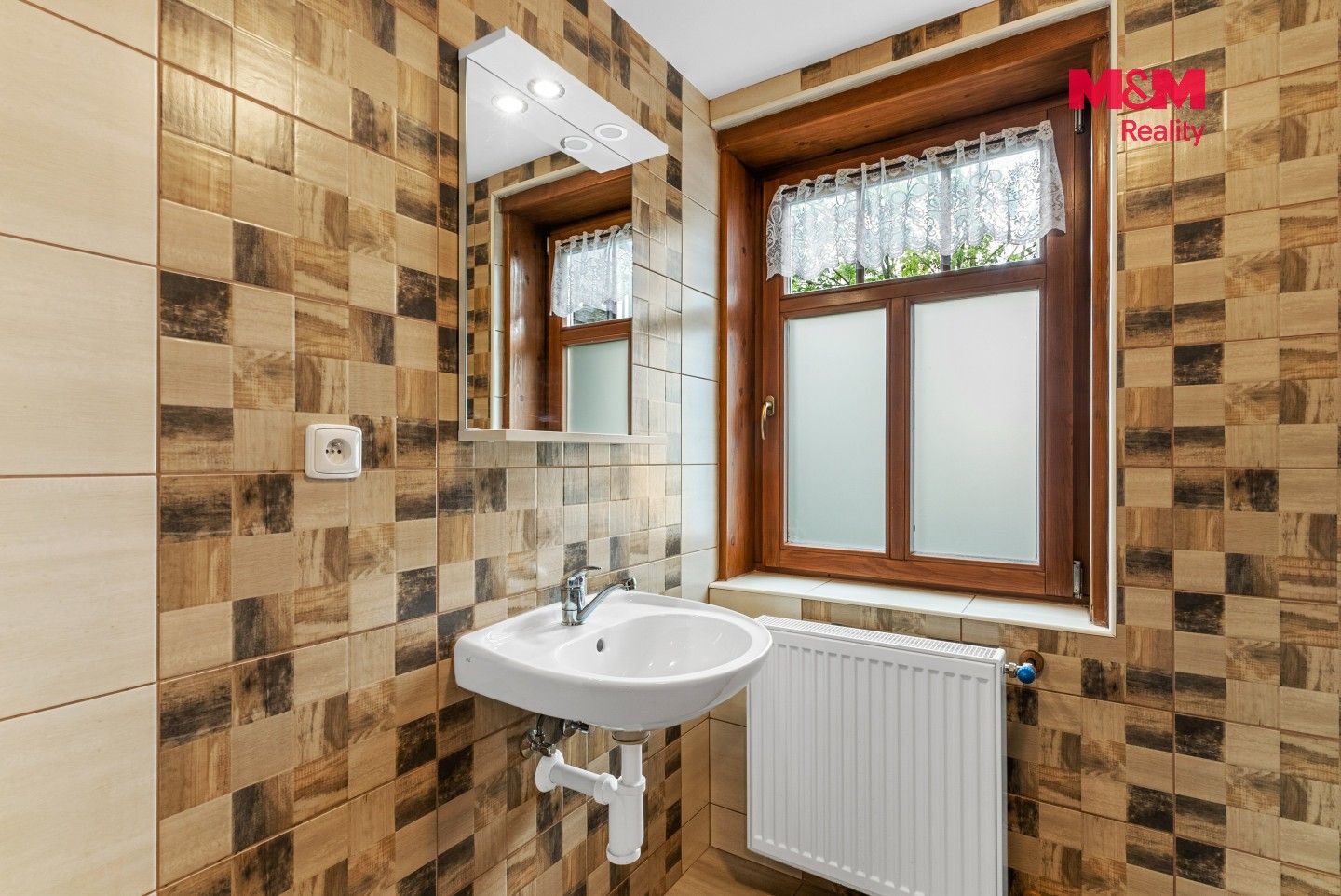 Prodej komerčního prostoru 374 m² - foto 8