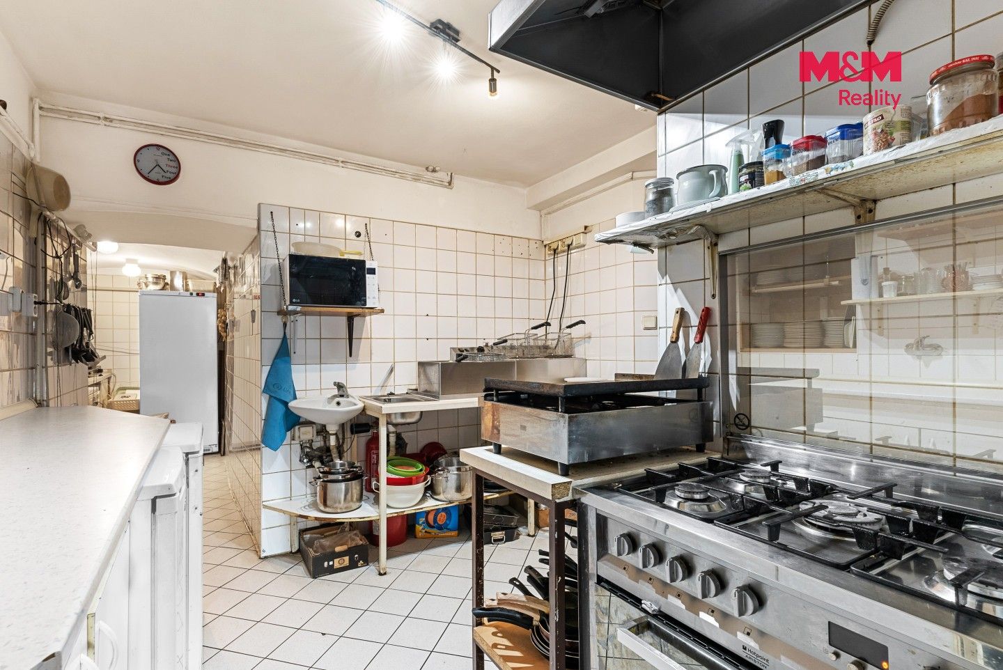 Prodej komerčního prostoru 374 m² - foto 11