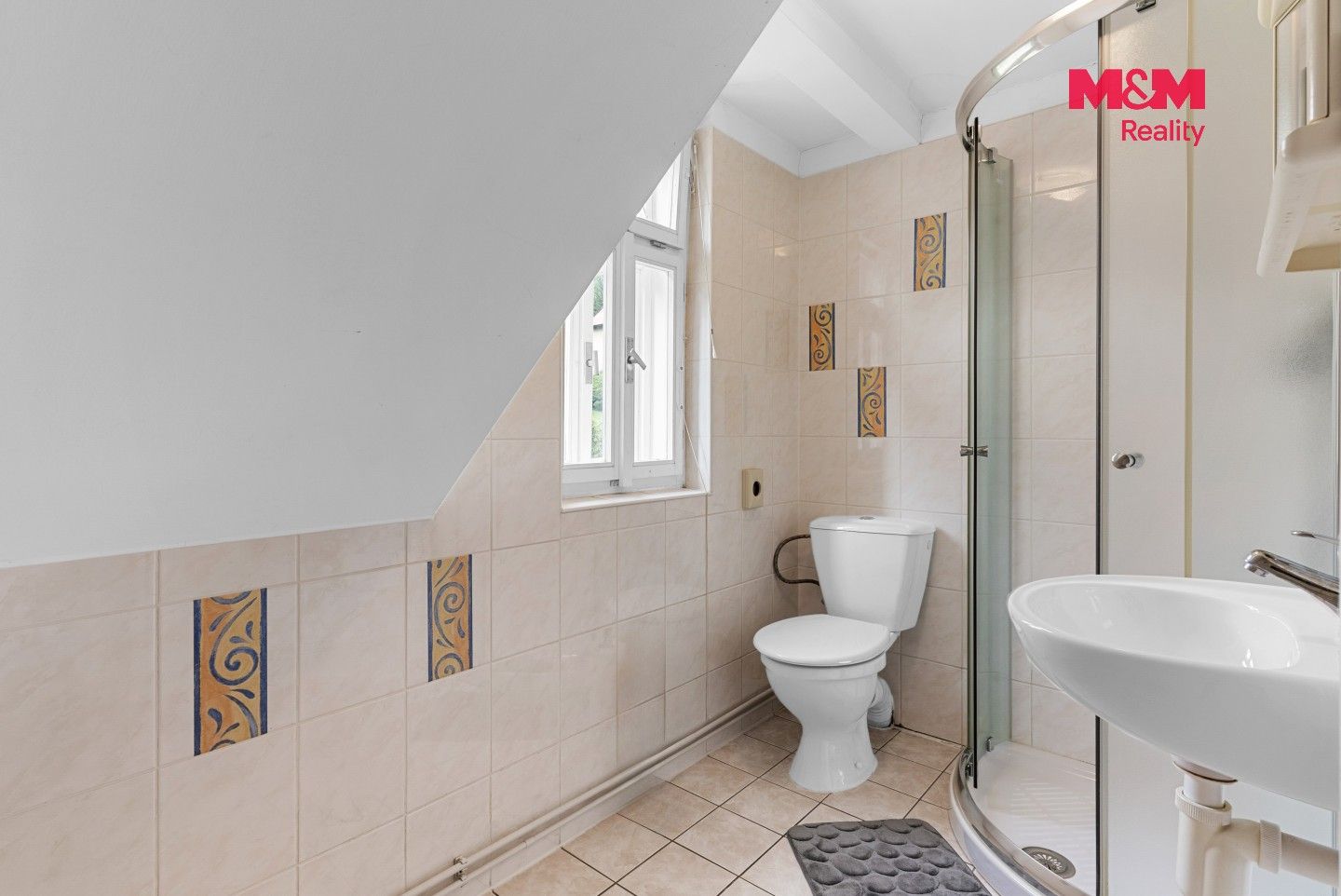 Prodej komerčního prostoru 374 m² - foto 15