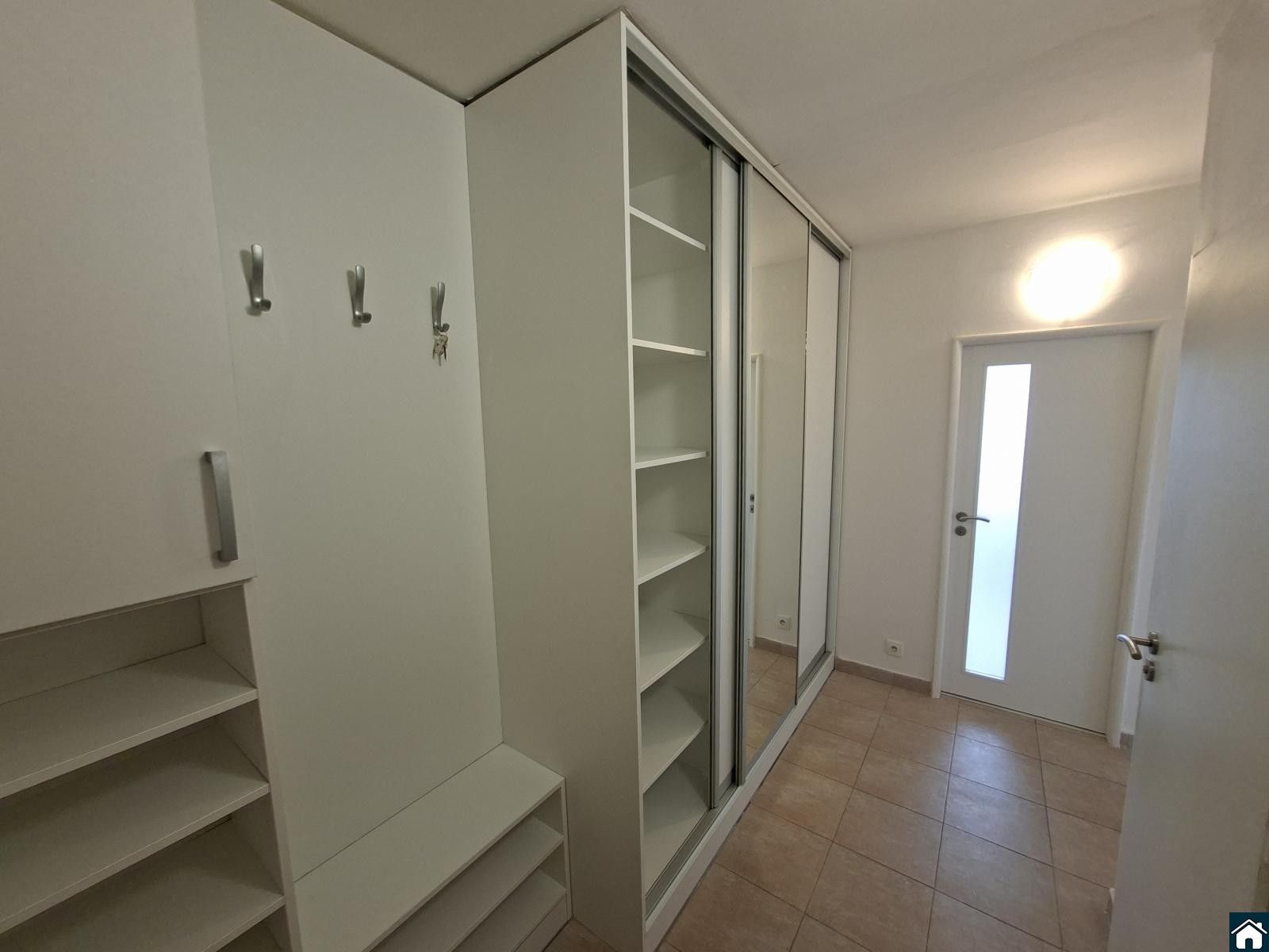Pronájem bytu 2+kk 48 m² - foto 9