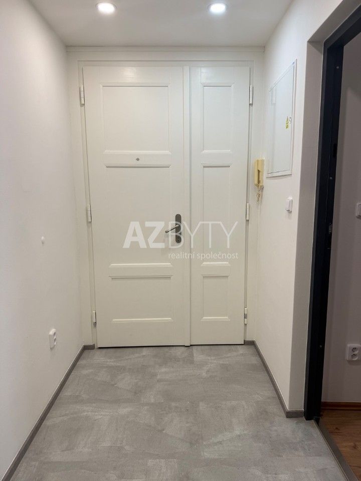 Pronájem bytu 1+kk 29 m² - foto 2