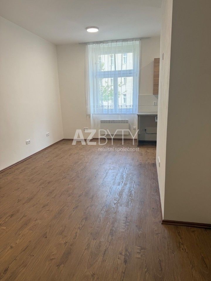 Pronájem bytu 1+kk 29 m² - foto 3