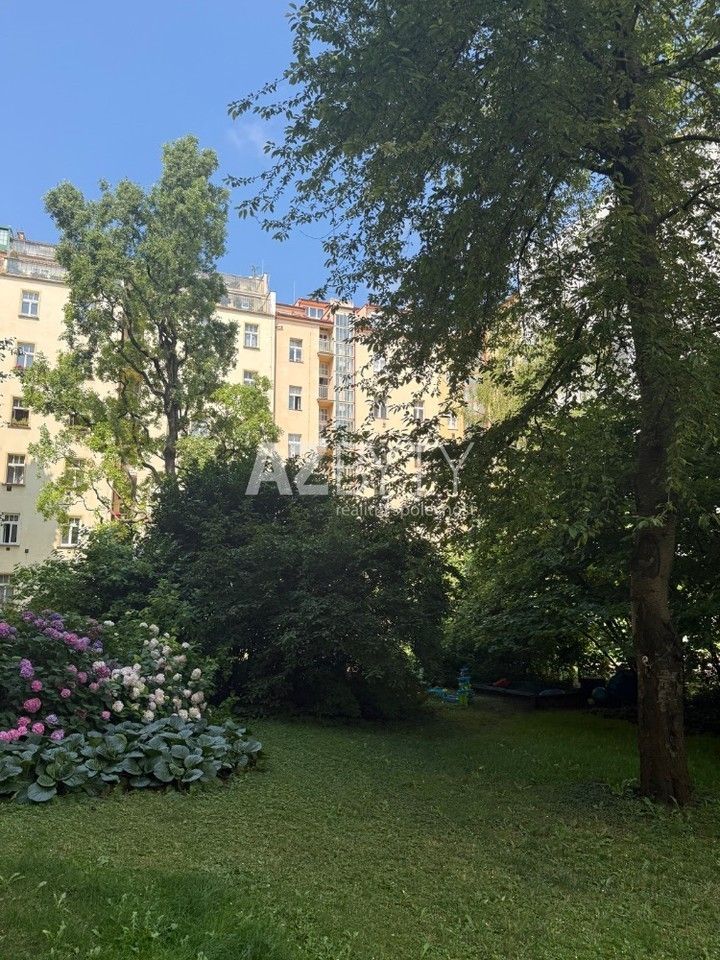 Pronájem bytu 1+kk 29 m² - foto 1