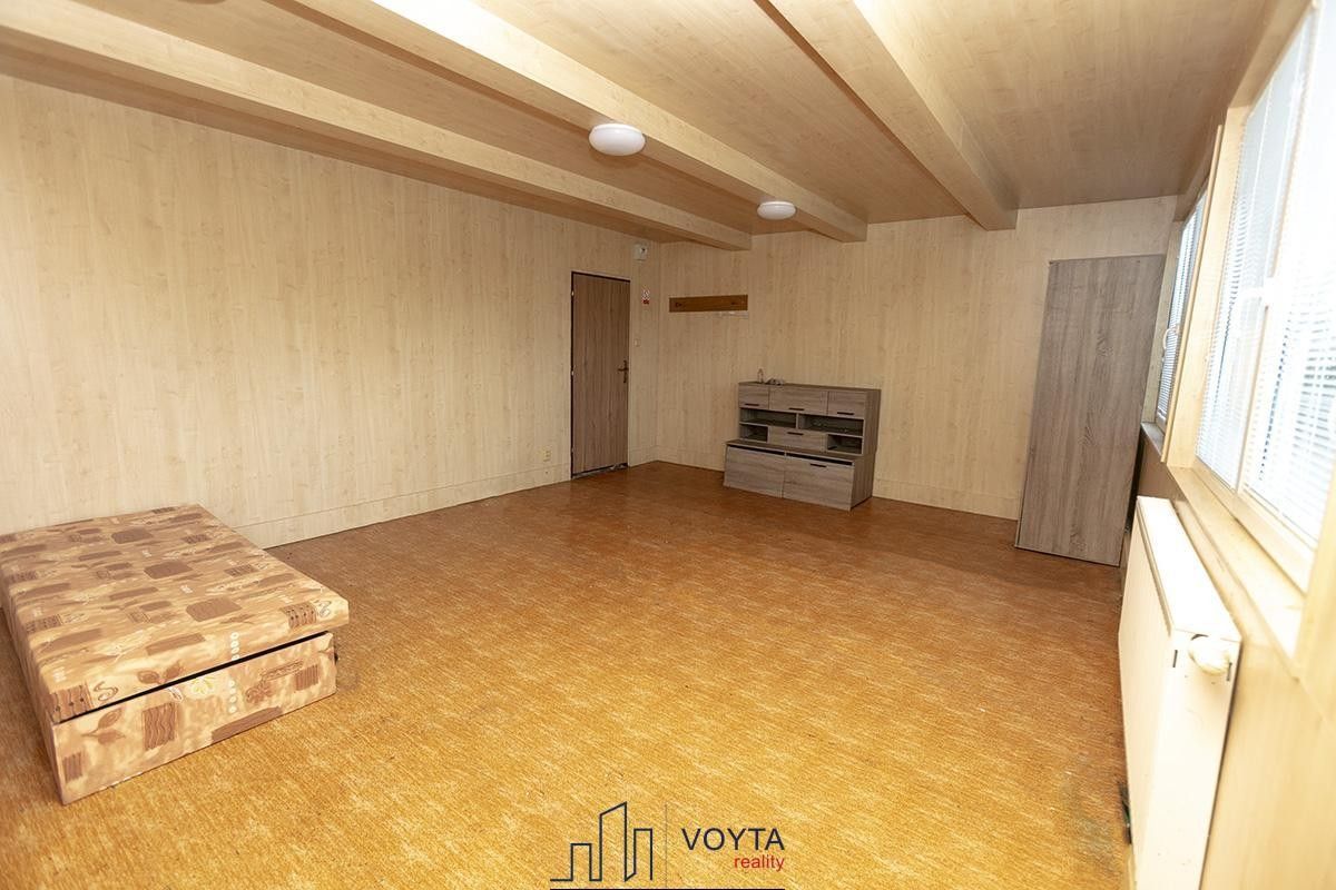 Prodej komerčního prostoru 550 m² - foto 12