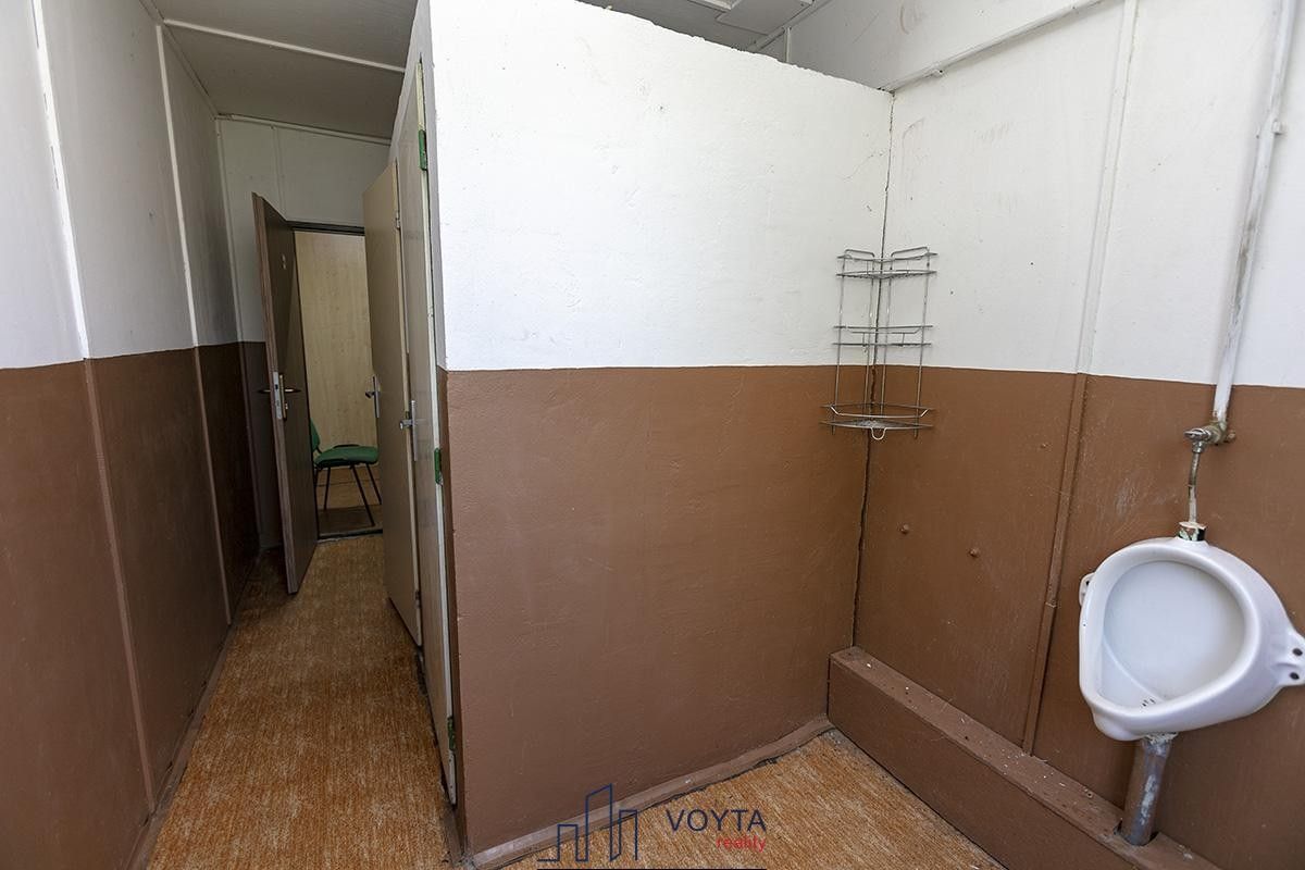 Prodej komerčního prostoru 550 m² - foto 17