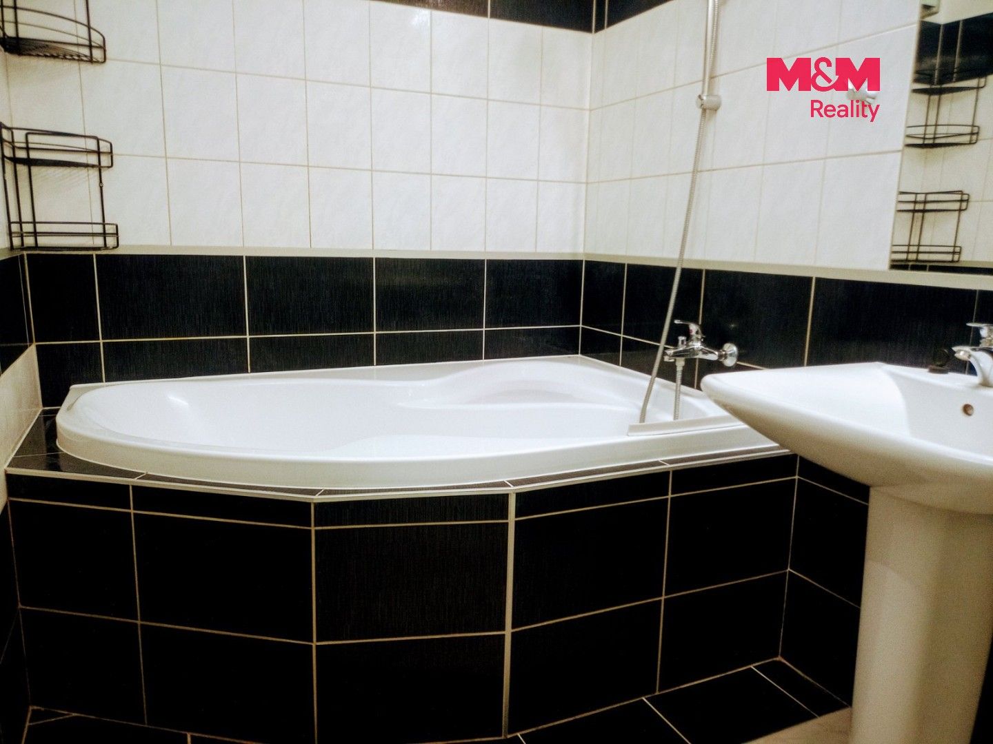Pronájem bytu 3+kk 81 m² - foto 5