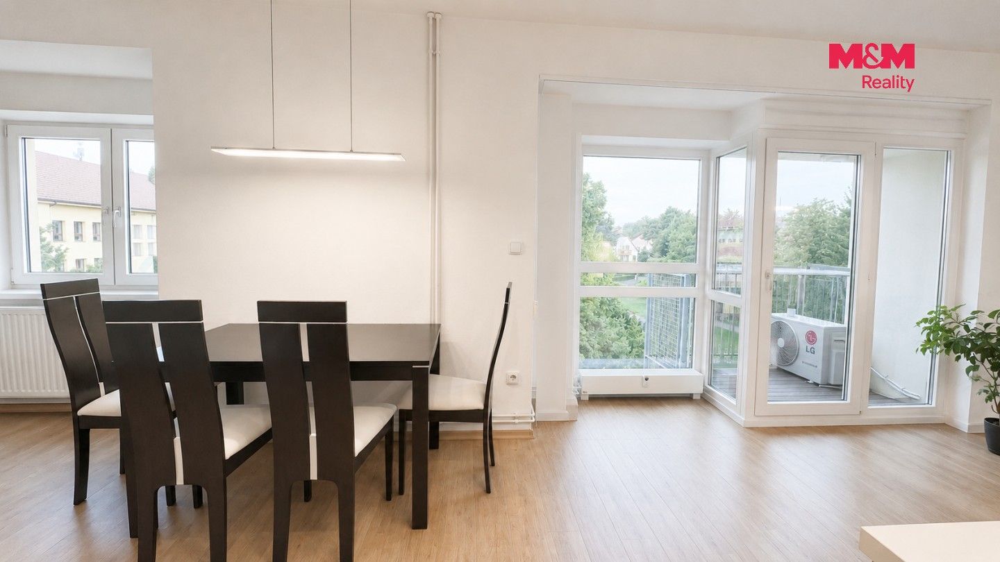Pronájem bytu 3+kk 94 m² - foto 4