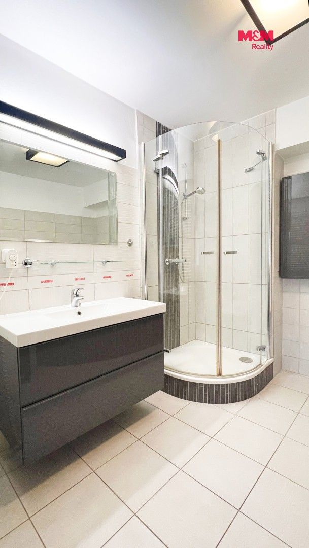 Pronájem bytu 3+kk 94 m² - foto 10