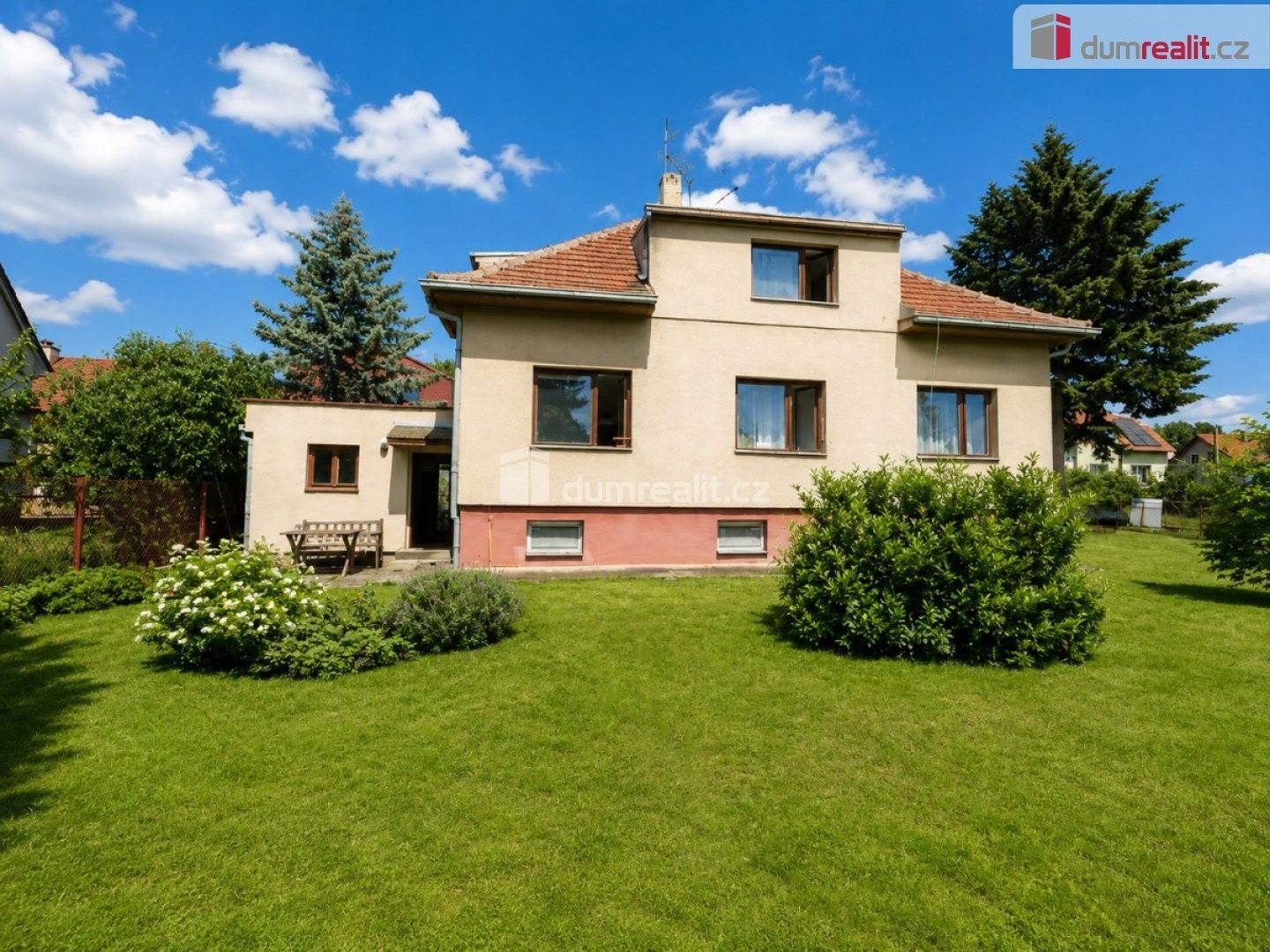 Prodej domu 348 m² - foto 1