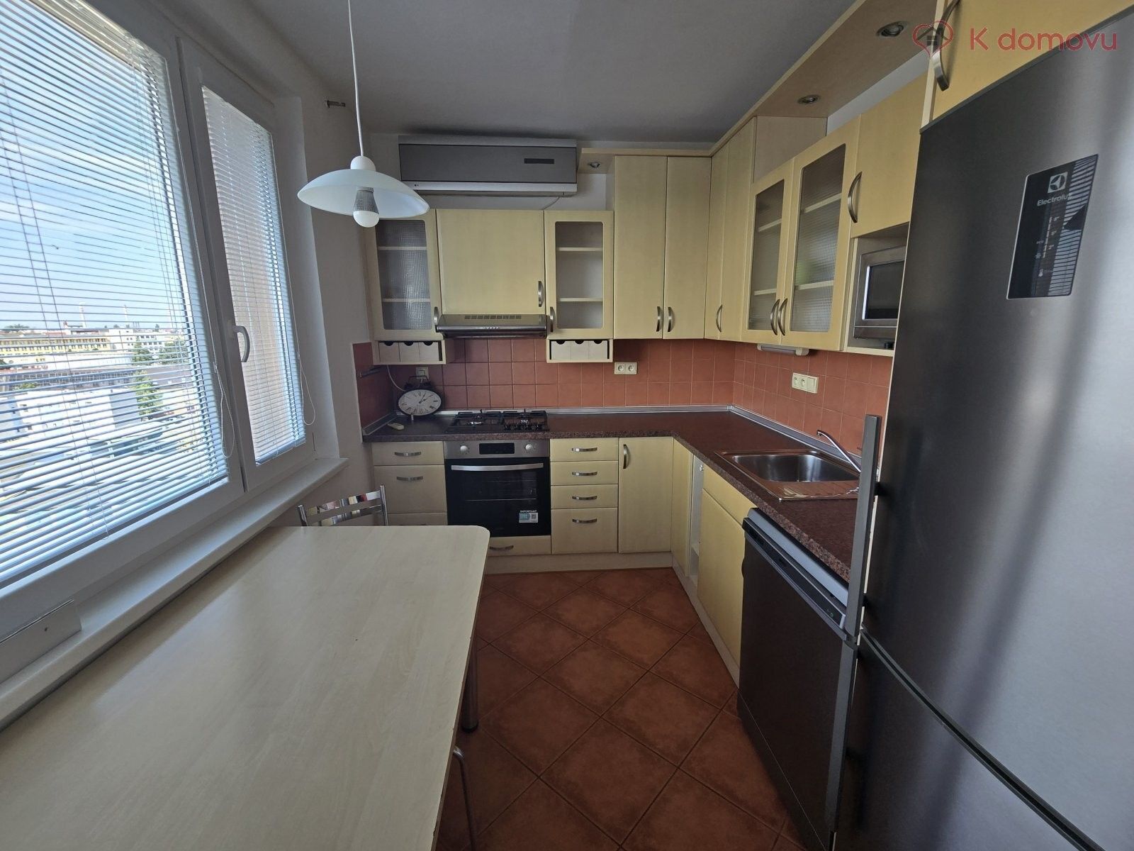 Pronájem bytu 2+1 55 m² - foto 3