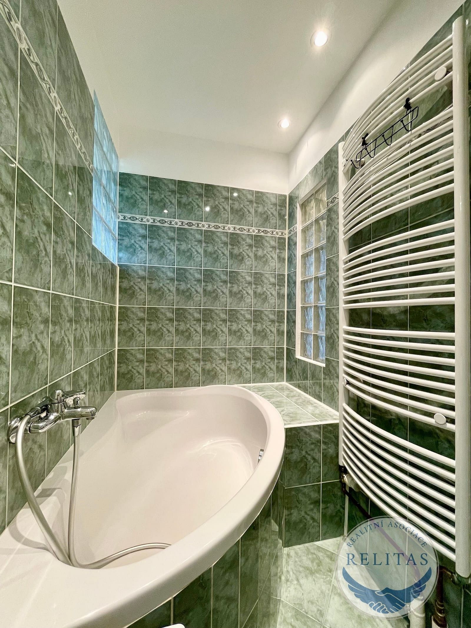 Pronájem bytu 2+kk 54 m² - foto 3