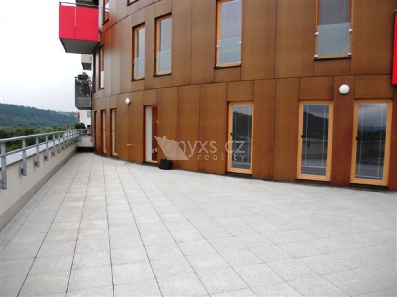 Pronájem bytu 2+kk 188 m² - foto 5