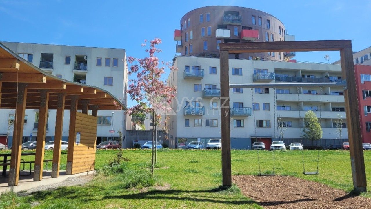 Pronájem bytu 2+kk 188 m² - foto 28