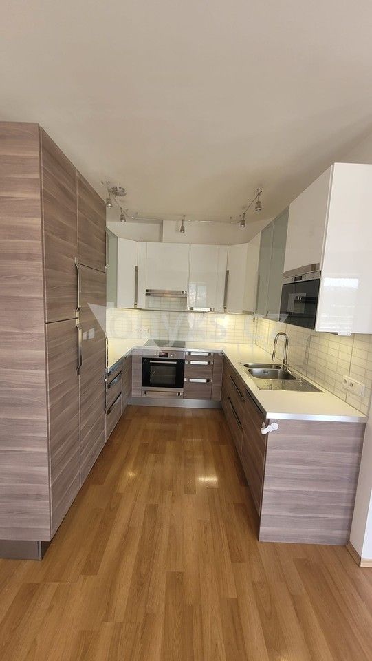 Pronájem bytu 2+kk 188 m² - foto 35