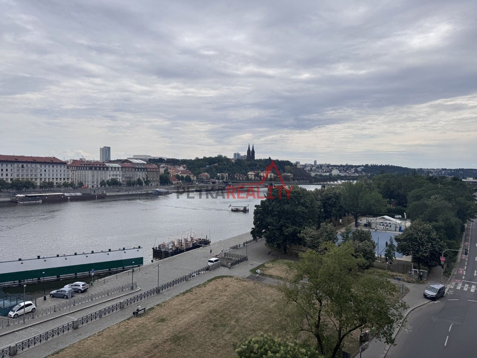 Prodej bytu 3+1 101 m² - foto 1