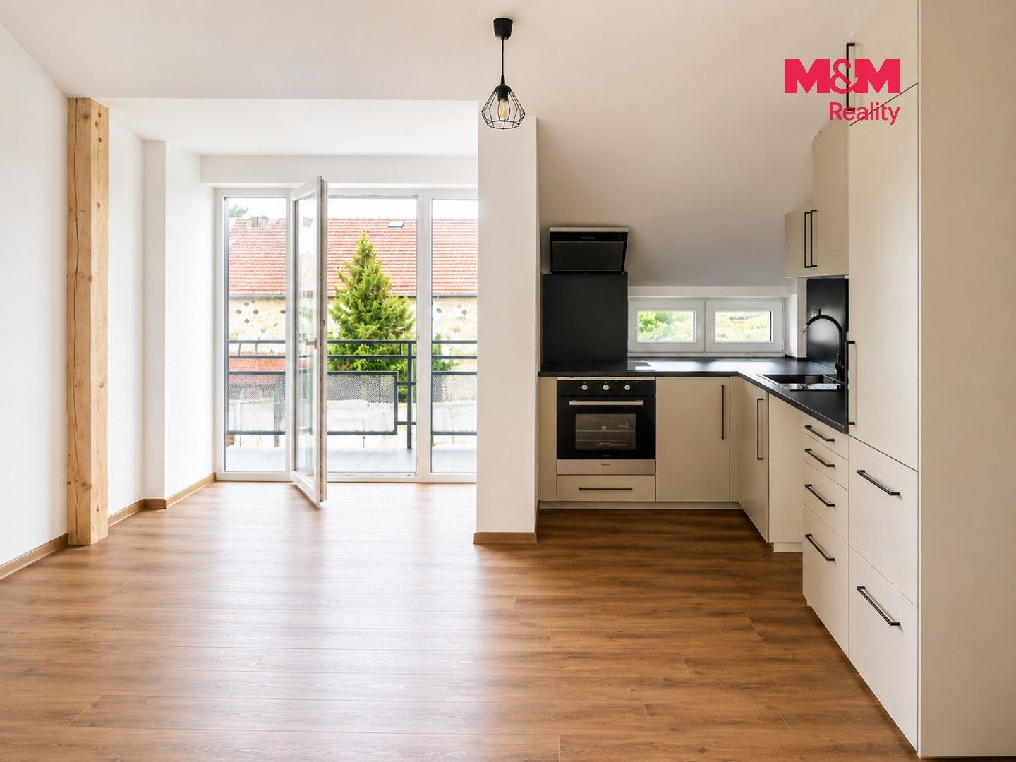 Pronájem bytu 3+kk 78 m² - foto 2