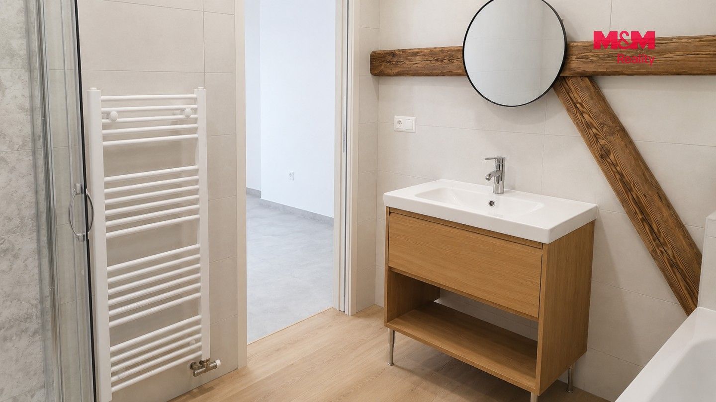 Pronájem bytu 3+kk 78 m² - foto 4