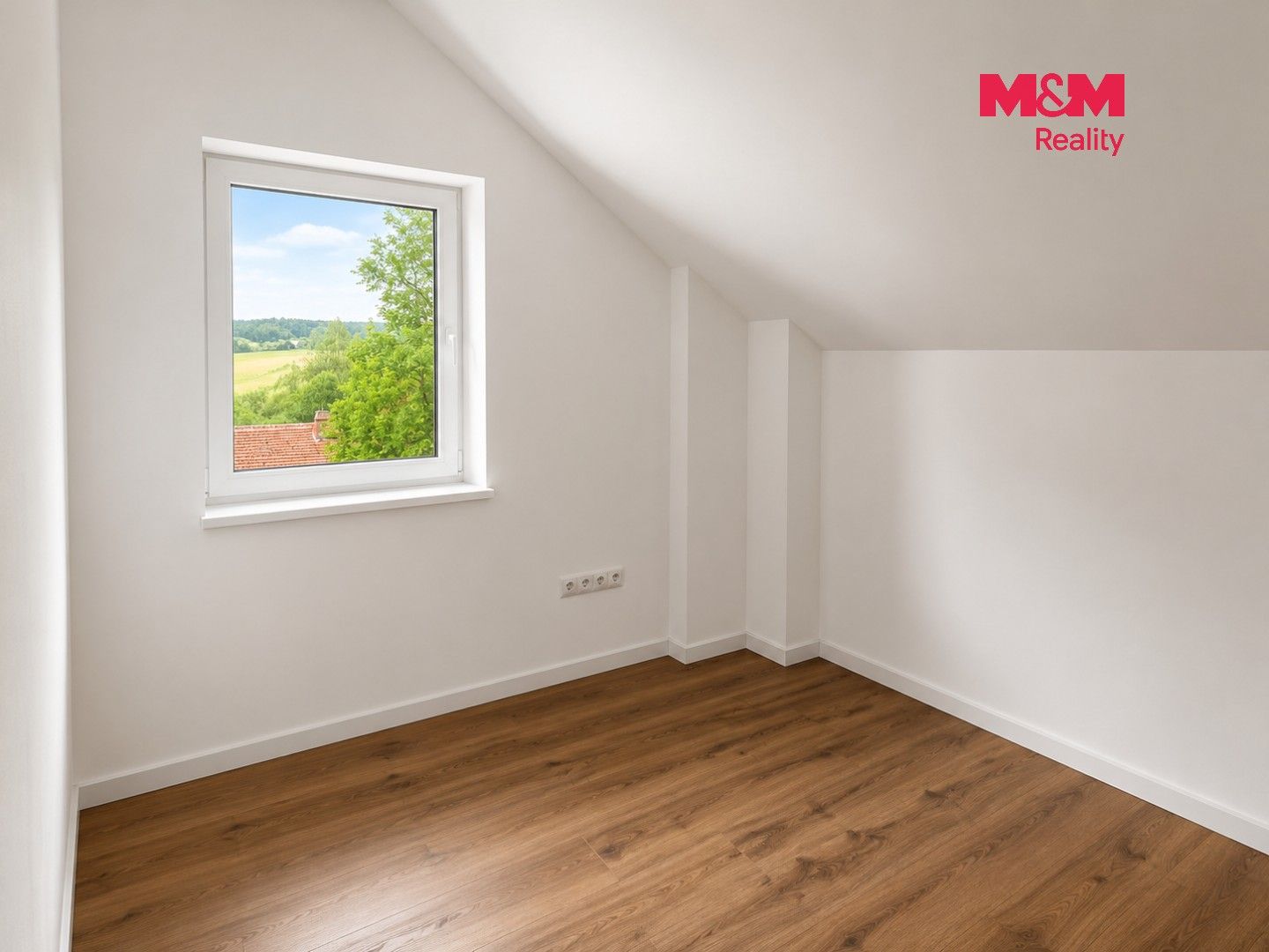 Pronájem bytu 3+kk 78 m² - foto 8