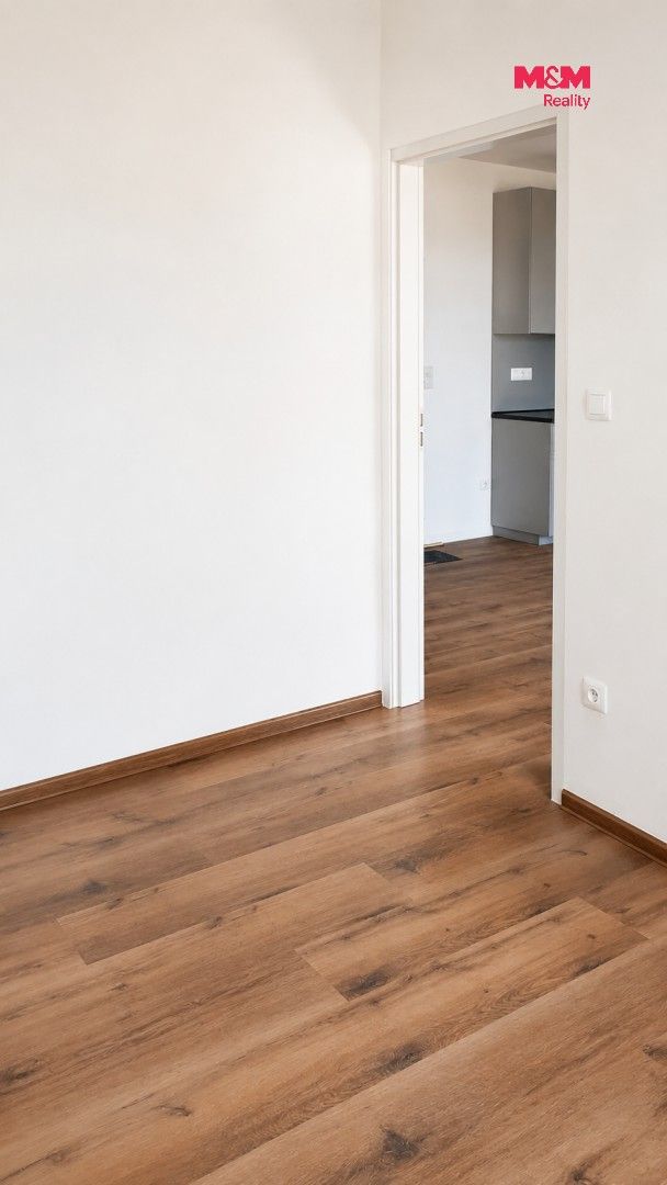 Pronájem bytu 3+kk 78 m² - foto 9