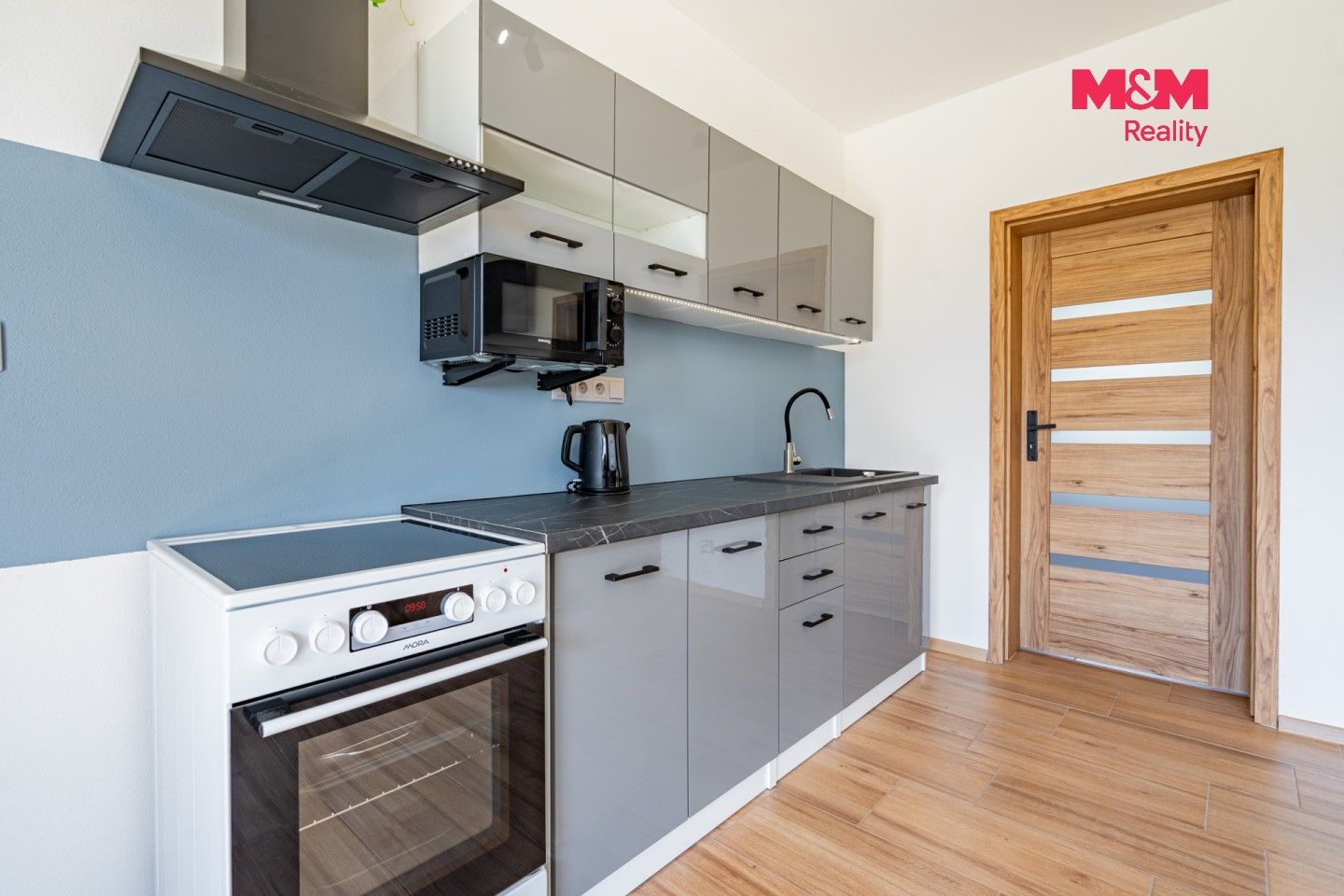 Prodej komerčního prostoru 226 m² - foto 4