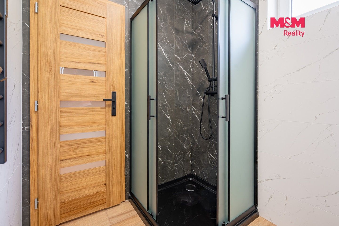 Prodej komerčního prostoru 226 m² - foto 6