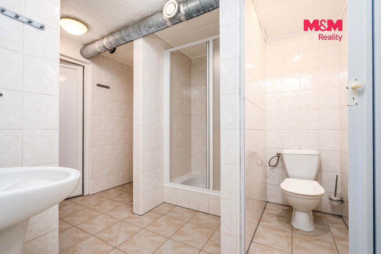 Prodej komerčního prostoru 847 m² - foto 8