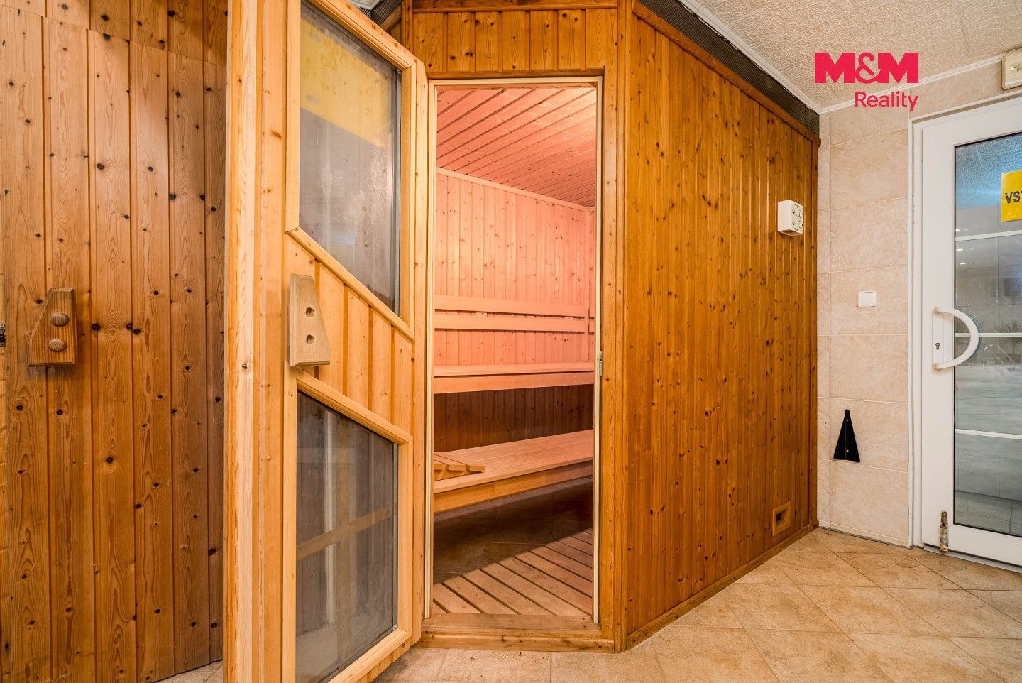 Prodej komerčního prostoru 847 m² - foto 6