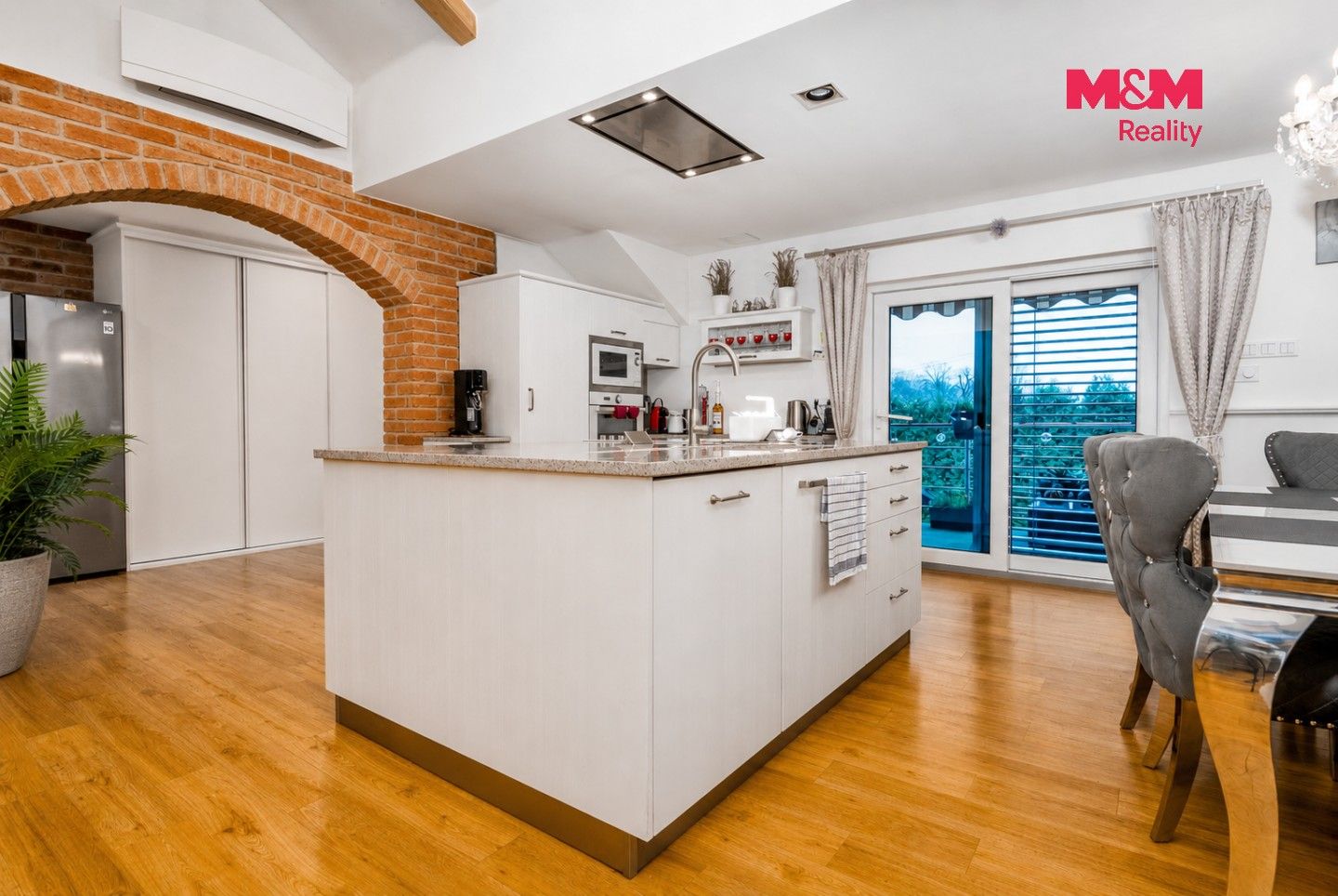 Prodej komerčního prostoru 847 m² - foto 12