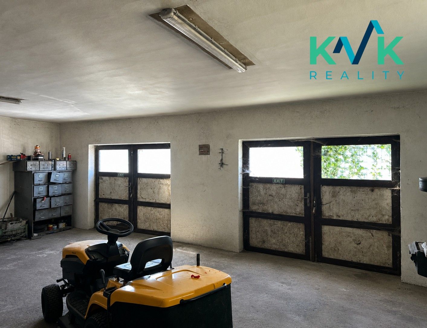 Prodej komerčního prostoru 210 m² - foto 7