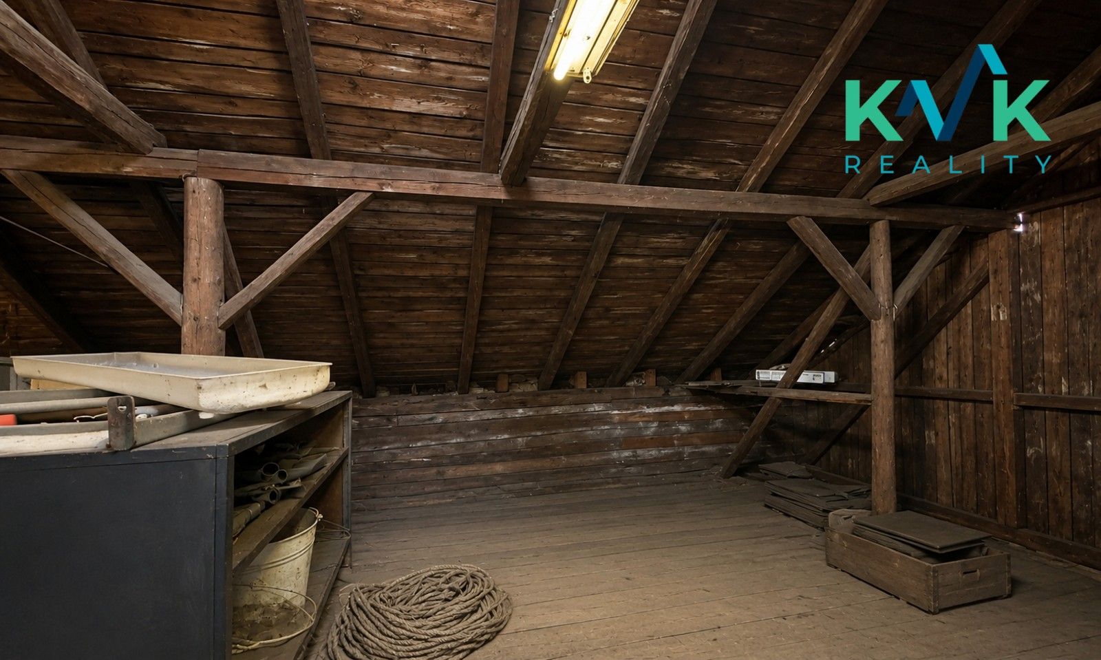 Prodej komerčního prostoru 210 m² - foto 19