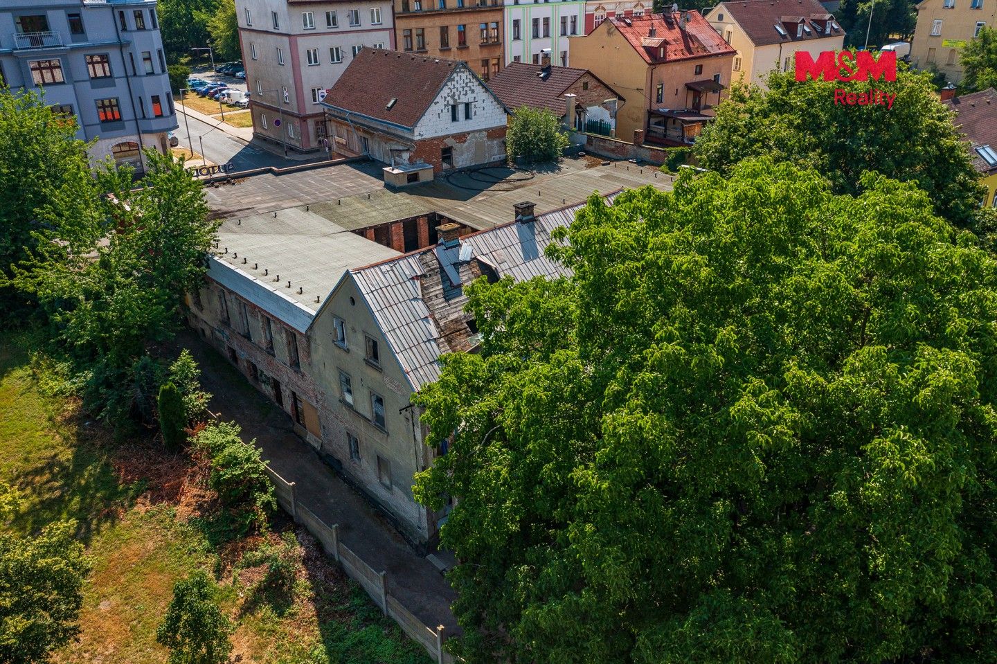 Prodej komerčního prostoru 1000 m² - foto 3